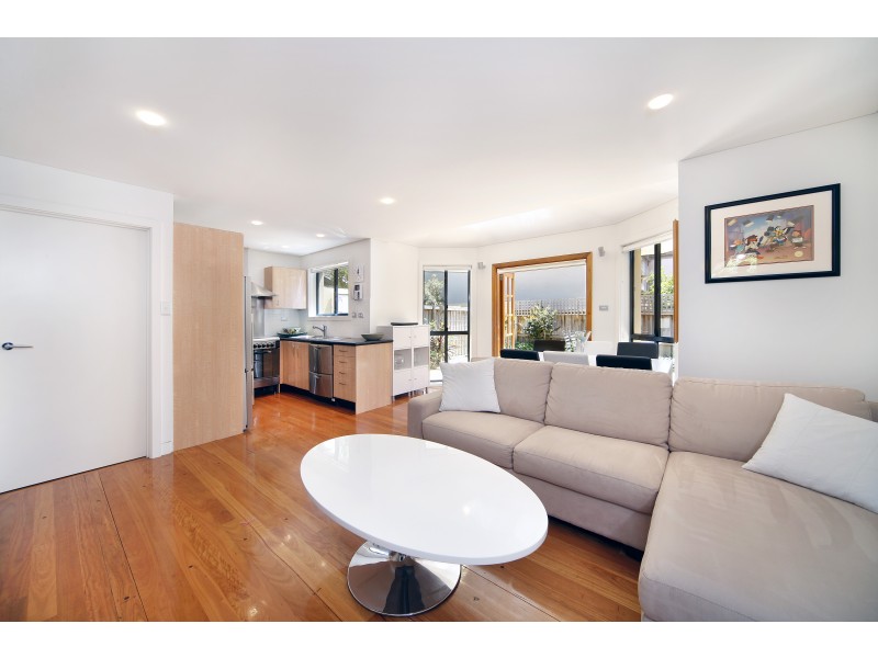 2/12-18 Kumbardang Avenue, Miranda NSW 2228