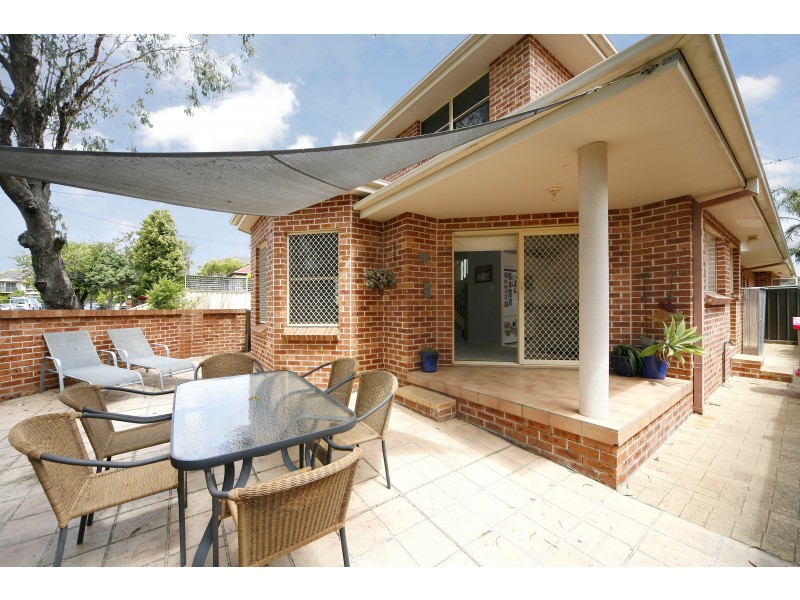 1/19 Kumbardang Avenue, Miranda NSW 2228