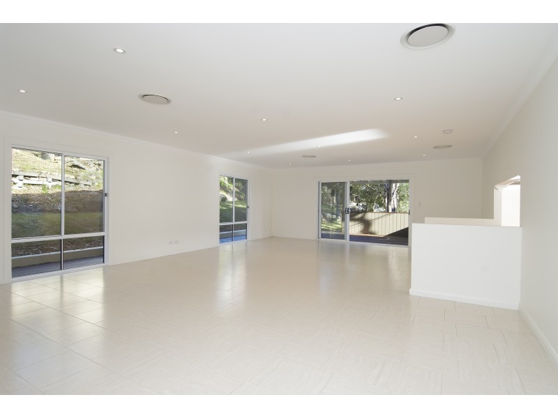6 Gore Lane, Kirrawee NSW 2232