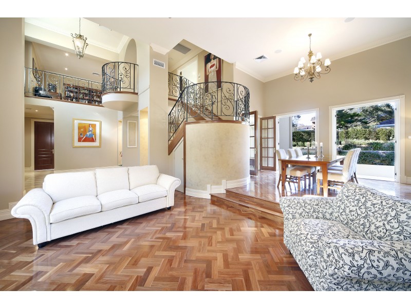 6 Barraran Street, Gymea Bay NSW 2227