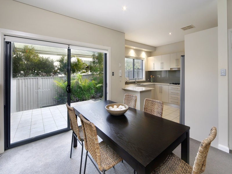 4/30 Caronia Ave, Cronulla NSW 2230