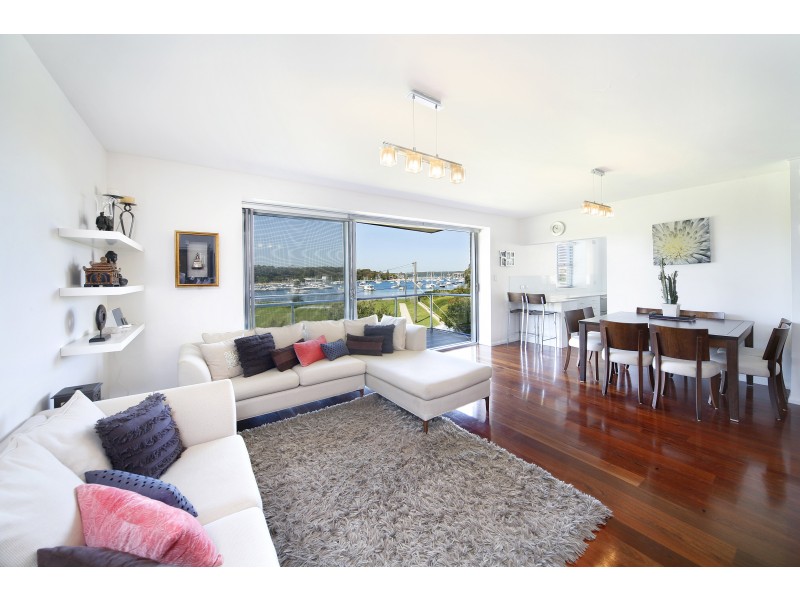 8 Deeban Walk, Cronulla NSW 2230