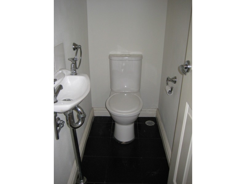 2 Harrow Road, Sylvania NSW 2224