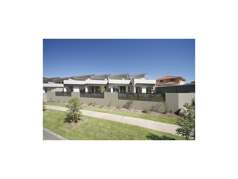9/67 Warrangaree Drive, Engadine NSW 2233