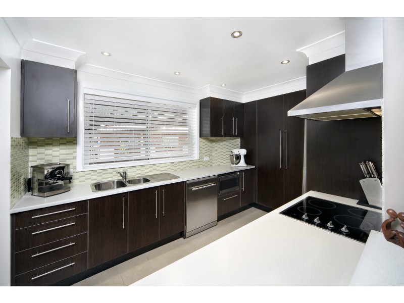 21 Graham Ave, Miranda NSW 2228