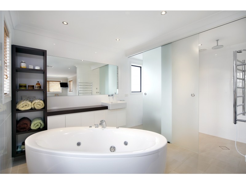 44 Vernon Avenue, Gymea Bay NSW 2227