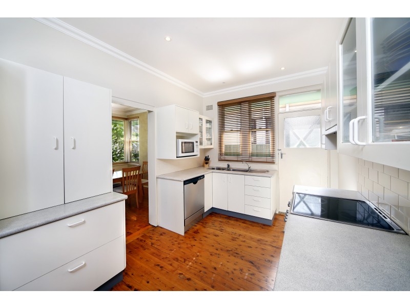 18 Coonong Road, Gymea Bay NSW 2227