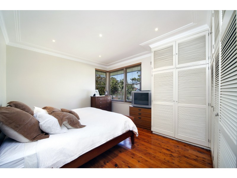 18 Coonong Road, Gymea Bay NSW 2227