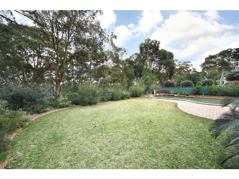 6 Lowry Pl, Woronora Heights NSW 2233