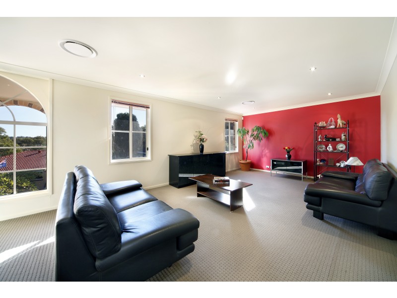 108 Auburn Street, Kirrawee NSW 2232