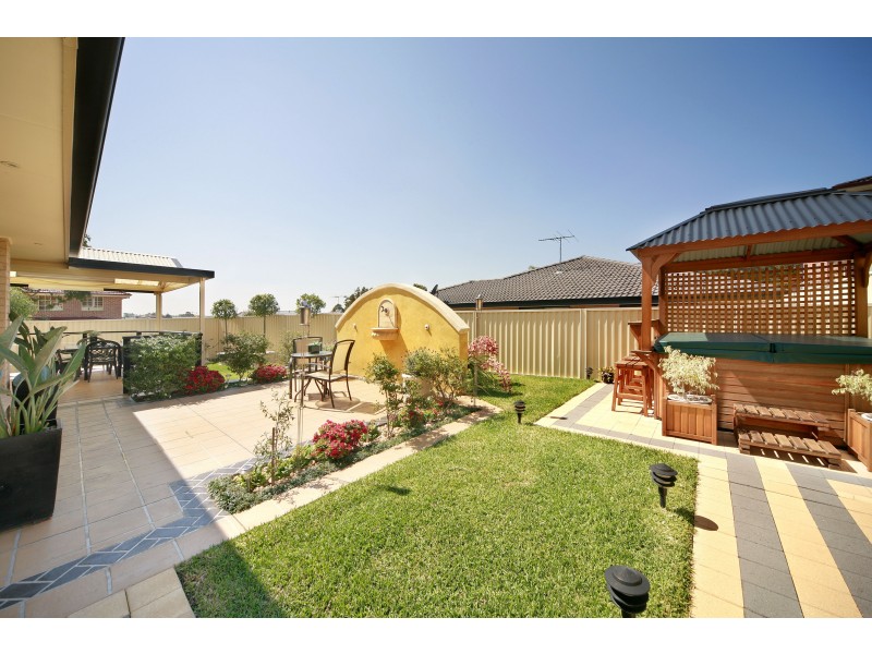 6 Lorikeet, Woronora Heights NSW 2233