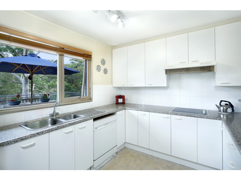 4 Serpentine Road, Gymea Bay NSW 2227