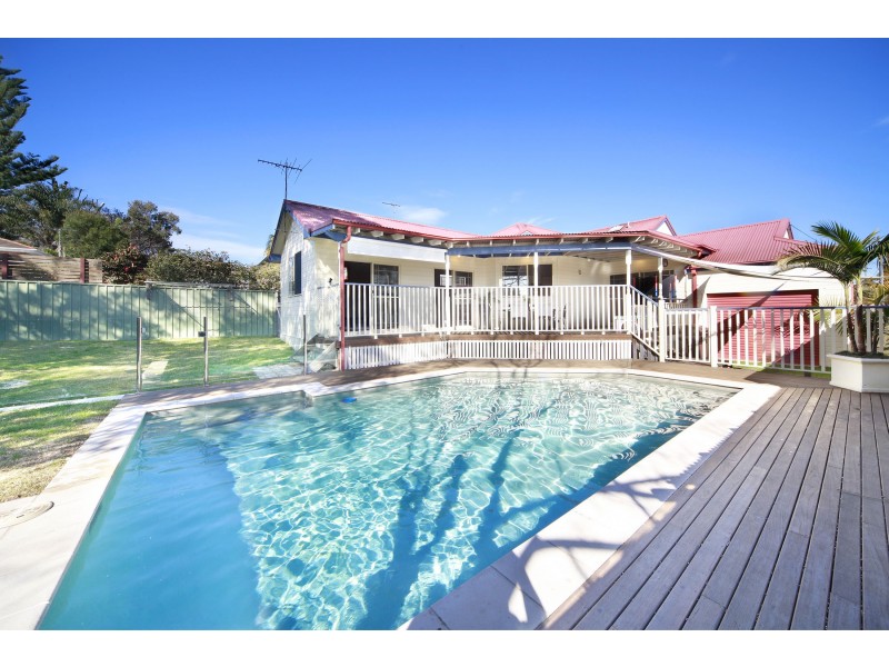 33 Lynch Avenue, Caringbah NSW 2229