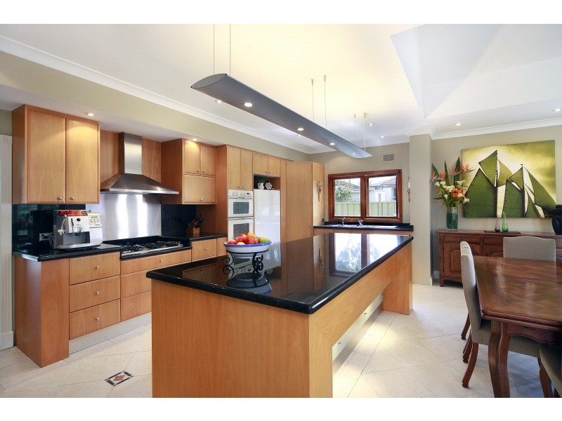 27 Yuruga Avenue, Caringbah NSW 2229