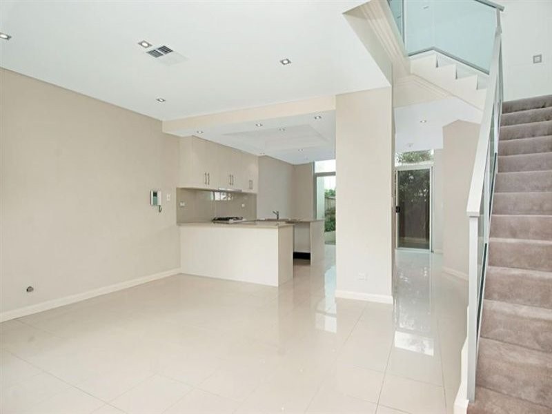 10 14-20 Madeira Street, Sylvania NSW 2224