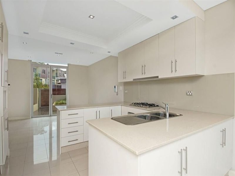 10 14-20 Madeira Street, Sylvania NSW 2224