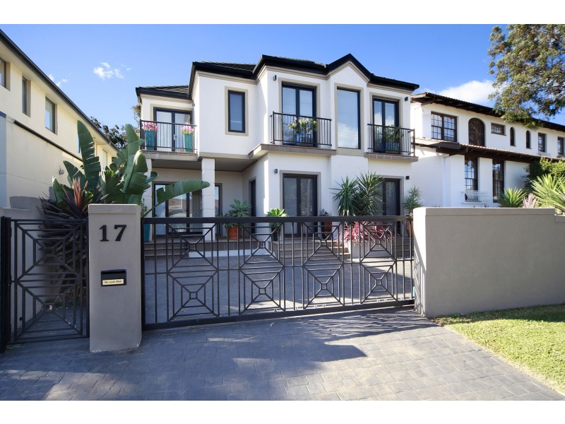 17 Grosvenor Crescent, Burraneer NSW 2230