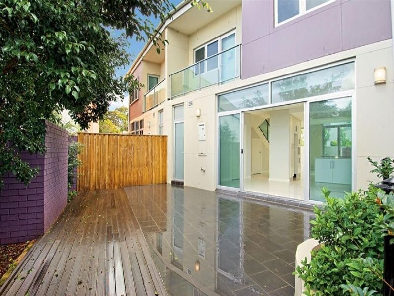 10 14-20 Maderia Street, Sylvania NSW 2224