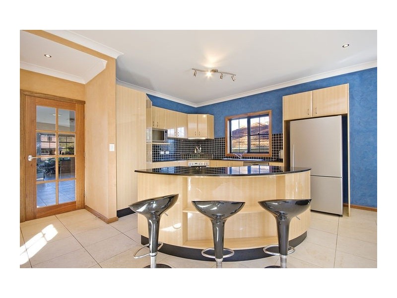 17 Yeramba Avenue, Dolans Bay NSW 2229