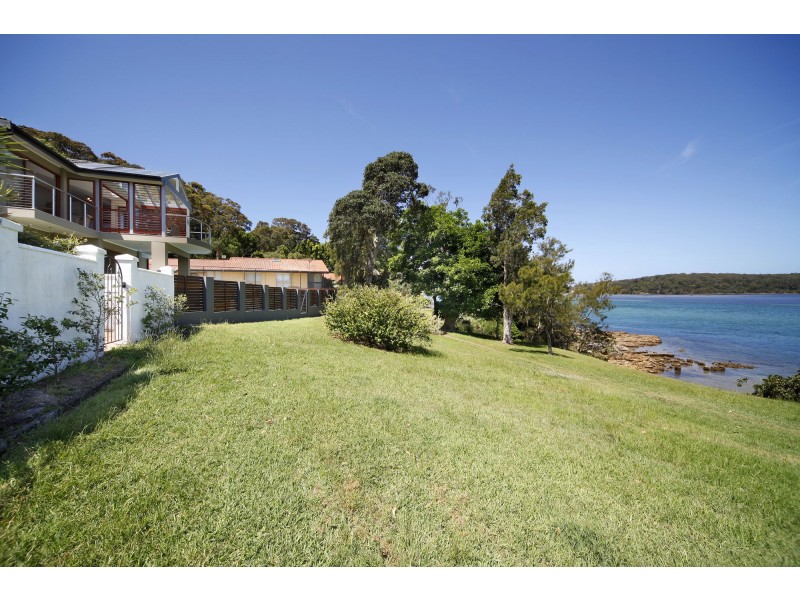 2 Bareena Street, Lilli Pilli NSW 2229