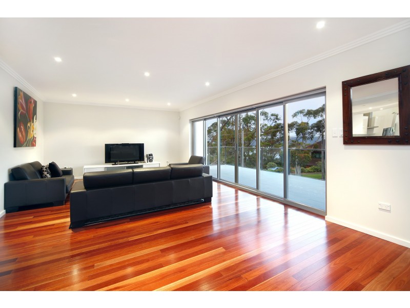 1 Loch Lomond Crescent, Cronulla NSW 2230