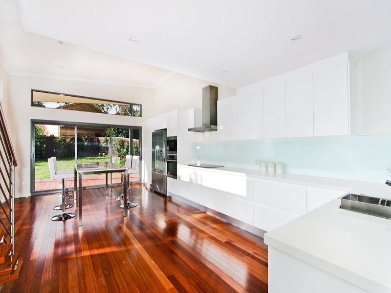 1 Loch Lomond Crescent, Cronulla NSW 2230