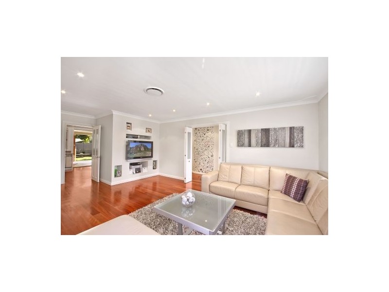 35 Cecil Street, Dolans Bay NSW 2229