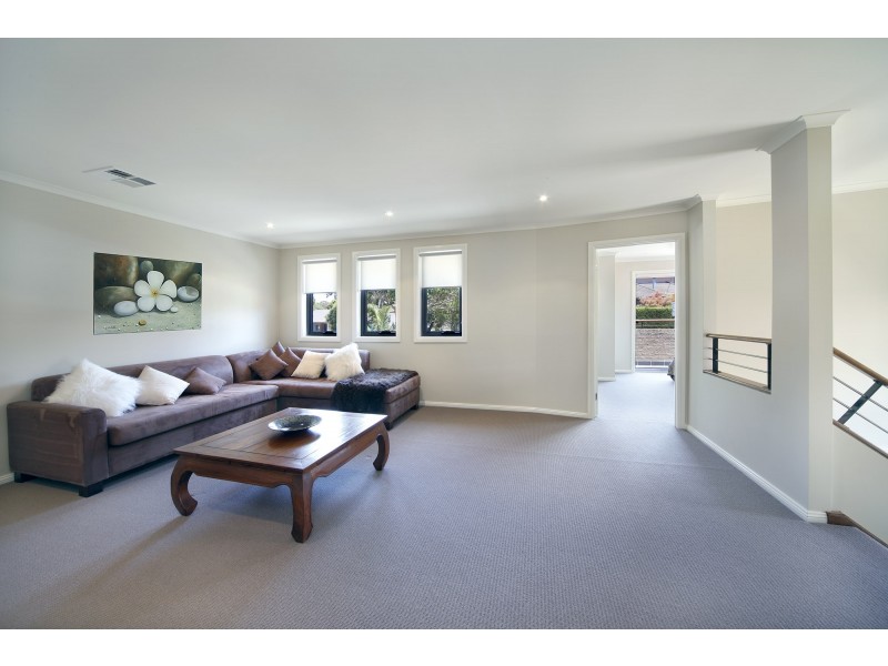 118 Gannons Road, Caringbah NSW 2229