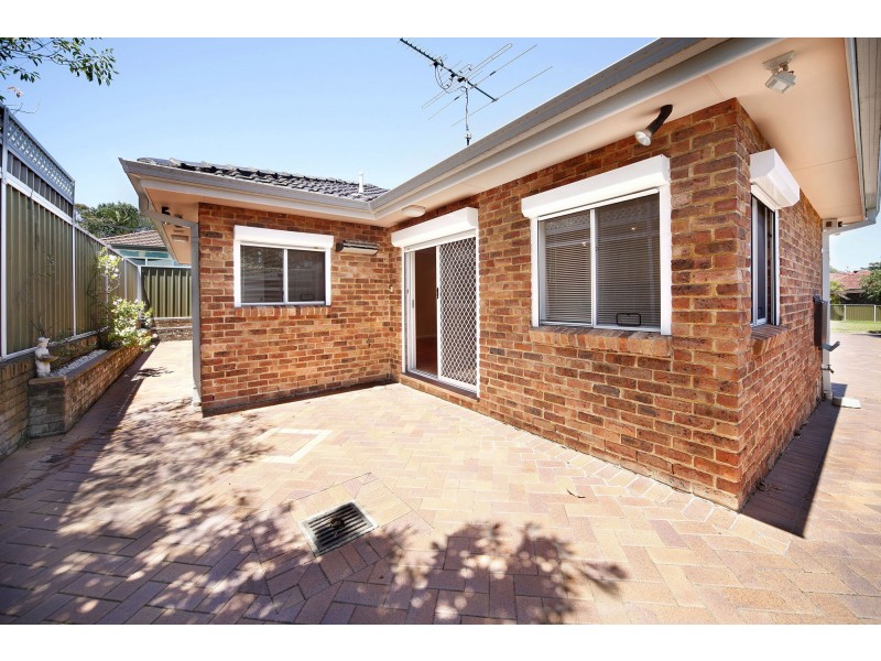 9 & 9a Wilga Road, Caringbah NSW 2229