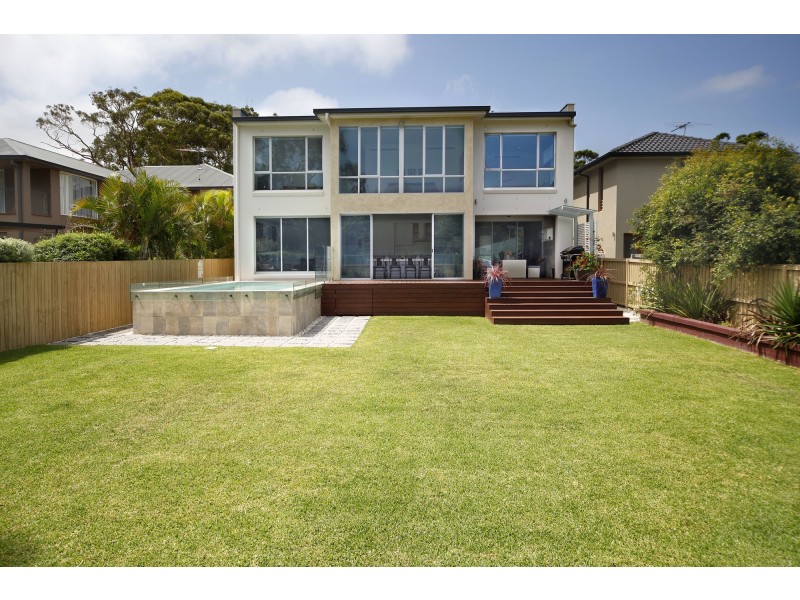 14 Cross Road, Cronulla NSW 2230