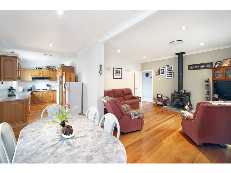 37 Raleigh Avenue, Caringbah NSW 2229