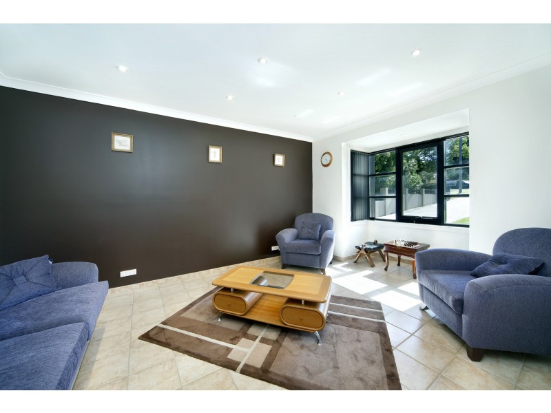 10 Langer Ave, Dolans Bay NSW 2229