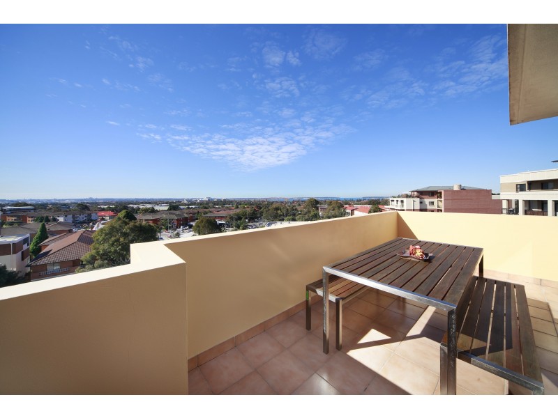 18/1 Kensington Street, Kogarah NSW 2217