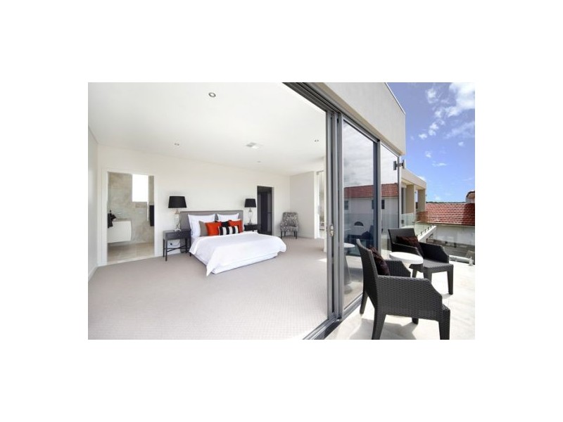 1a Binaville Avenue, Cronulla NSW 2230