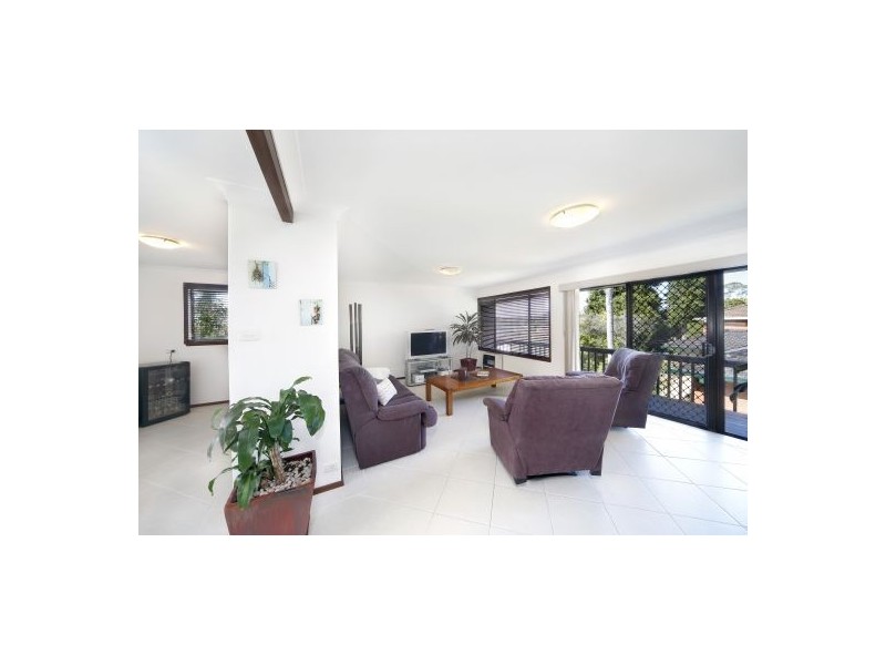 33 Queanbeyan Ave, Miranda NSW 2228