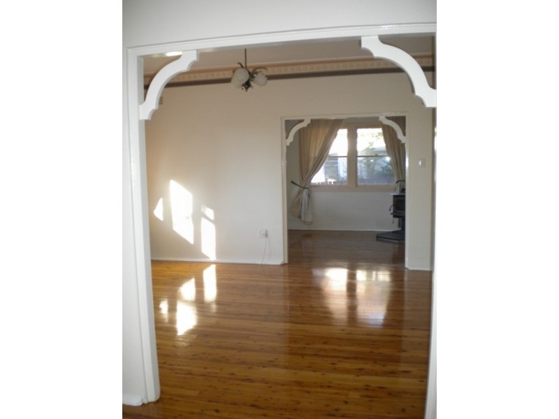 218 President Avenue, Miranda NSW 2228