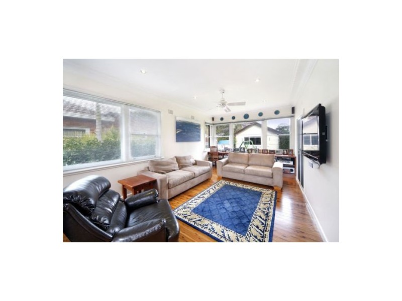 24 Pacific Street, Caringbah NSW 2229