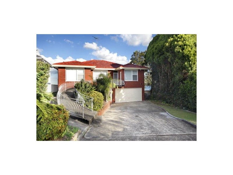 6 Wadsley Crescent, Connells Point NSW 2221