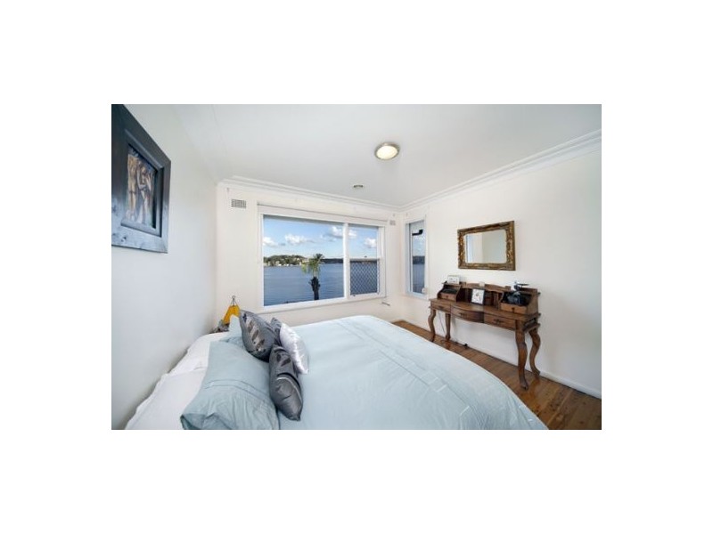 6 Wadsley Crescent, Connells Point NSW 2221
