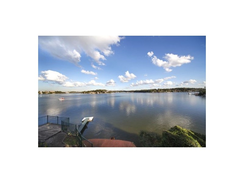 6 Wadsley Crescent, Connells Point NSW 2221