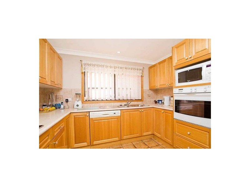 3/16-18 Jacaranda Road, Caringbah NSW 2229