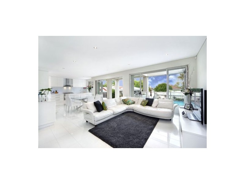 34 Hyndman Parade, Woolooware NSW 2230