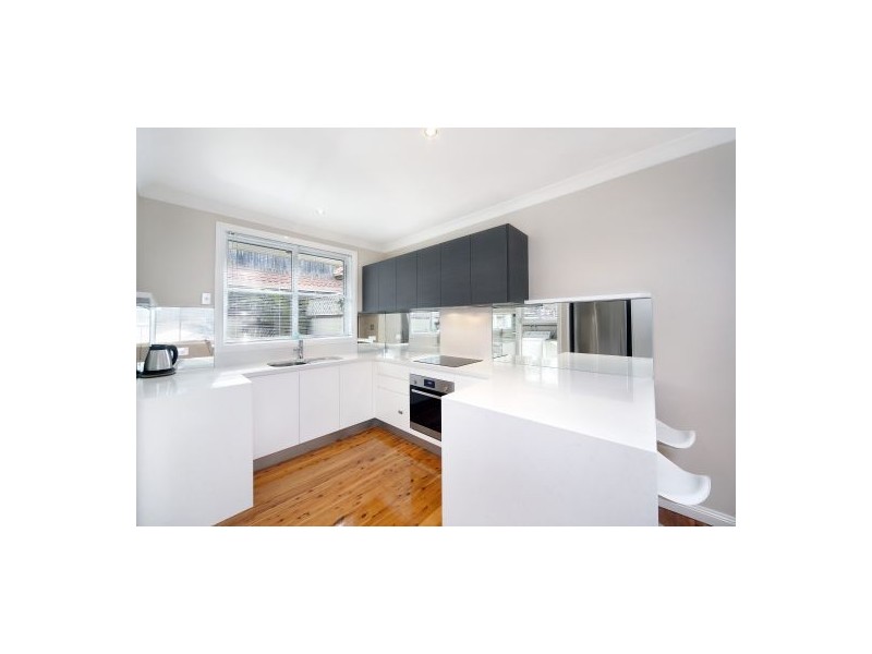 8/86  Yathong Road, Caringbah NSW 2229