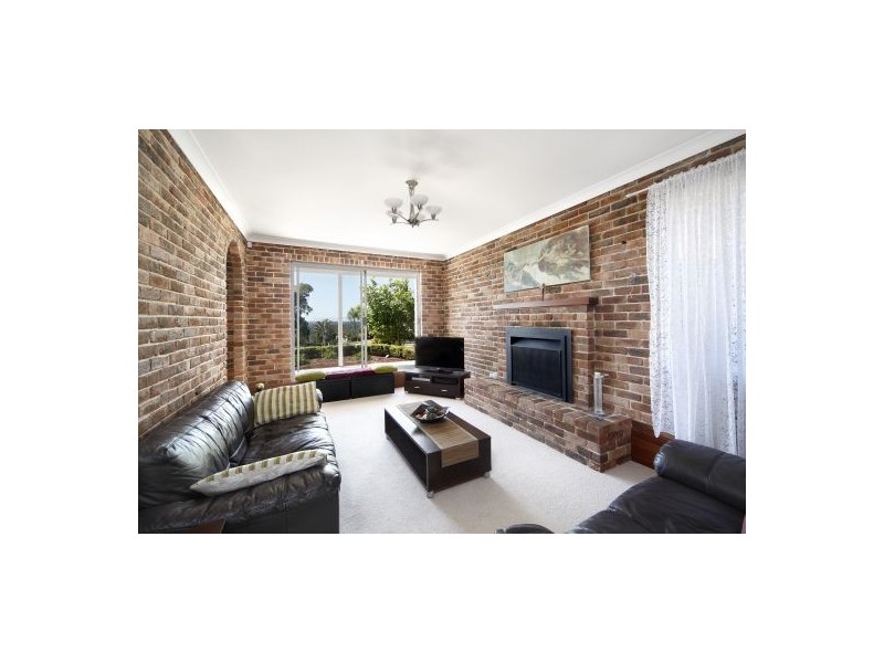 3 Dunbar Place, Illawong NSW 2234