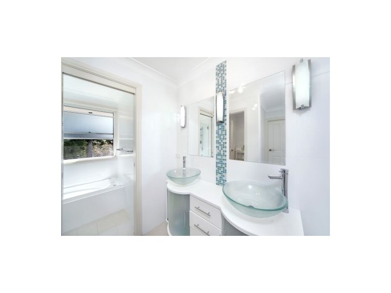 3 Dunbar Place, Illawong NSW 2234