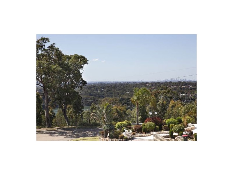 3 Dunbar Place, Illawong NSW 2234