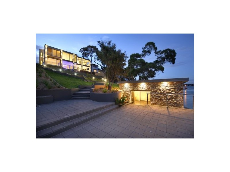 1 Binaville Avenue, Burraneer NSW 2230