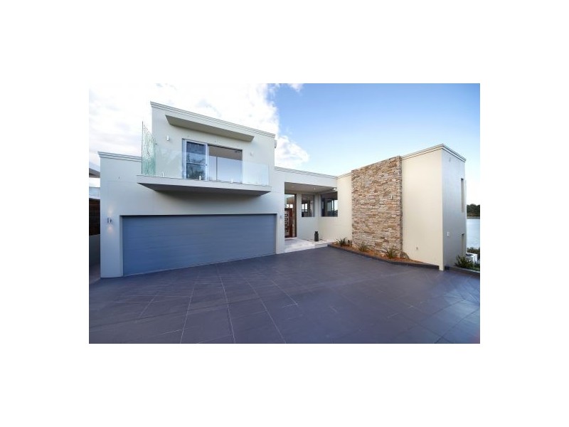 1 Binaville Avenue, Burraneer NSW 2230