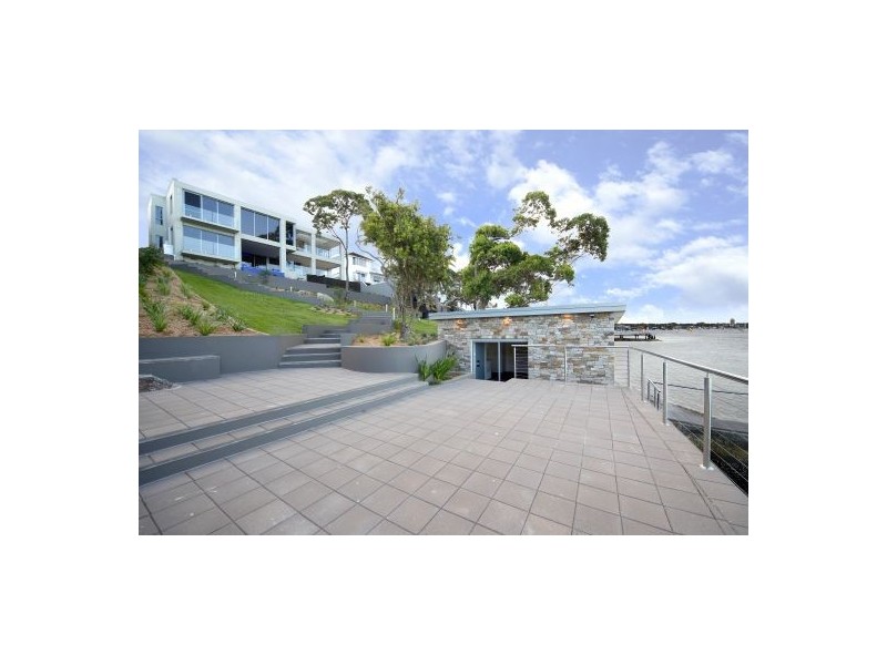 1 Binaville Avenue, Burraneer NSW 2230