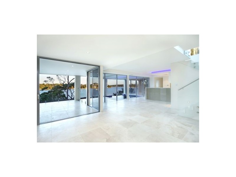 1 Binaville Avenue, Burraneer NSW 2230